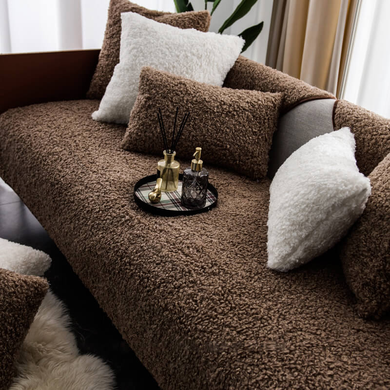 Warm Fleece Furniture Protector – Luxury Non-Slip Sofa Mat